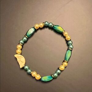Hand Crafted Green and Gold Beaded Bracelet